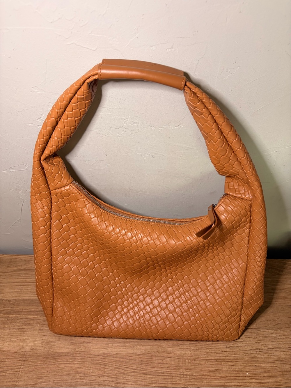 BOSTANTEN Woven Vegan Leather Hobo Shoulder Bag Camel Brown Braided Handle - Picture 2 of 8